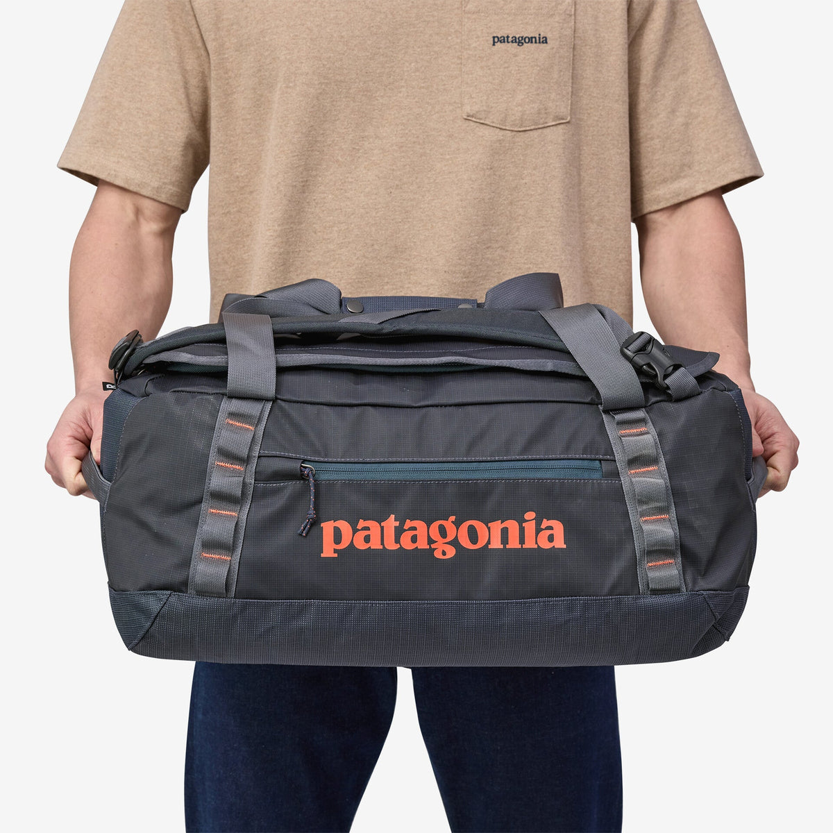 PATAGONIA - Black Hole Matte Duffel