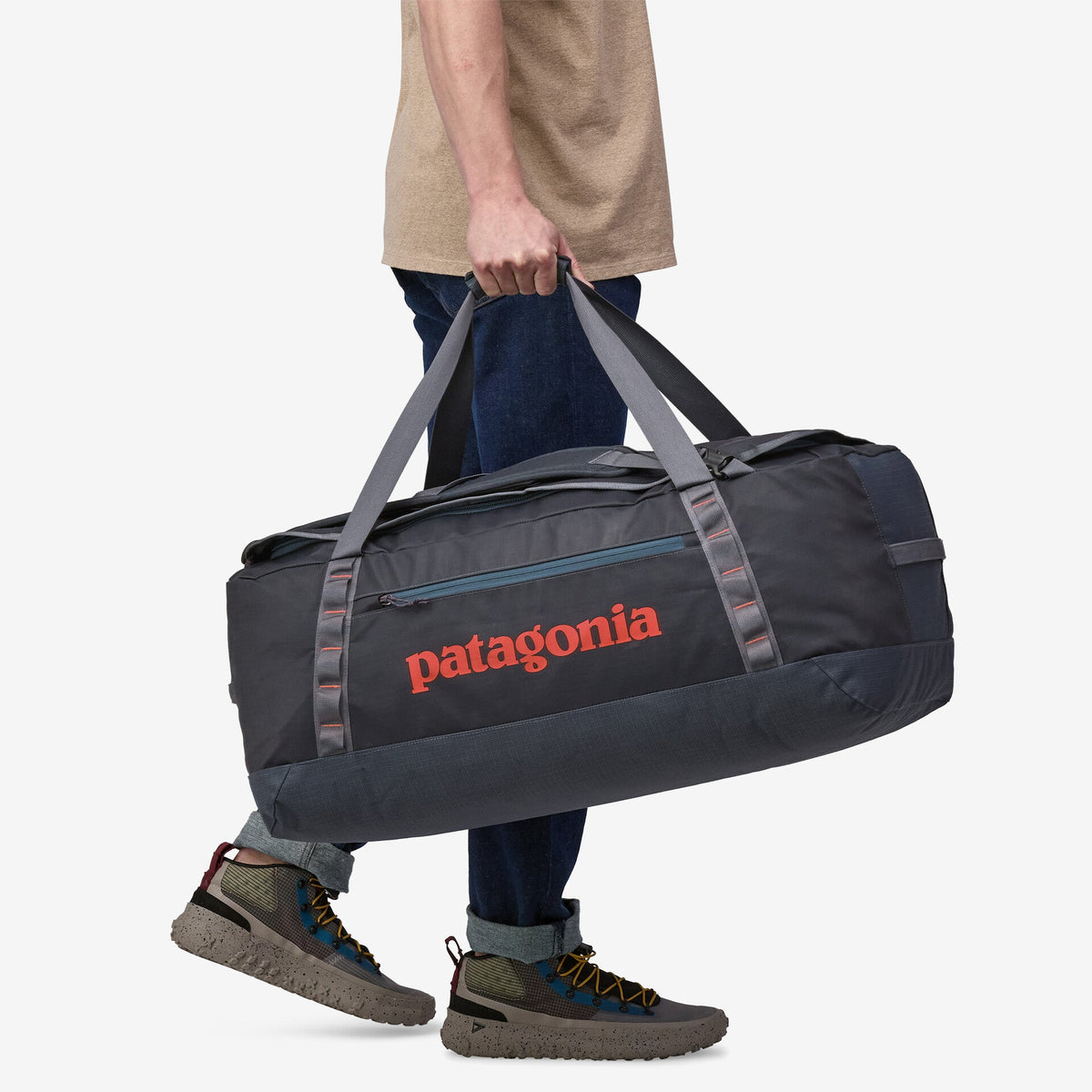 PATAGONIA - Black Hole Matte Duffel